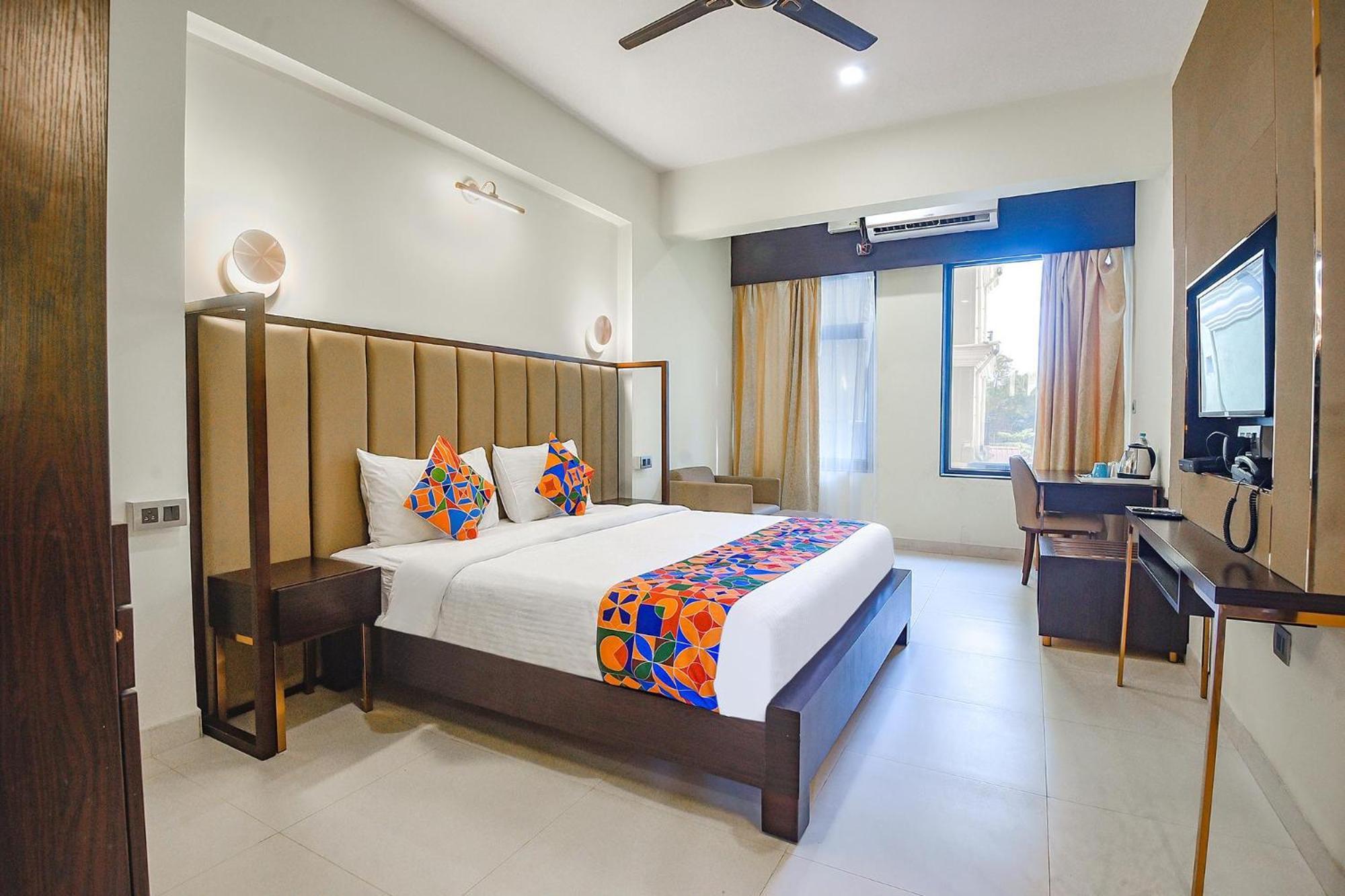 Fabhotel Prime Infantaria Comfort - 200M From Calangute Beach Dış mekan fotoğraf