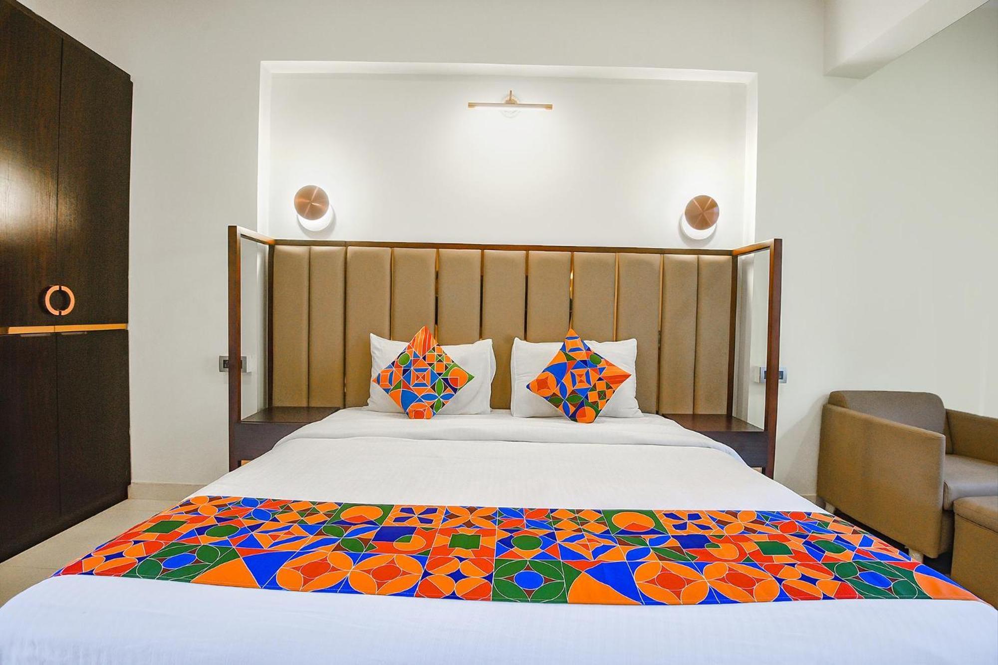 Fabhotel Prime Infantaria Comfort - 200M From Calangute Beach Dış mekan fotoğraf