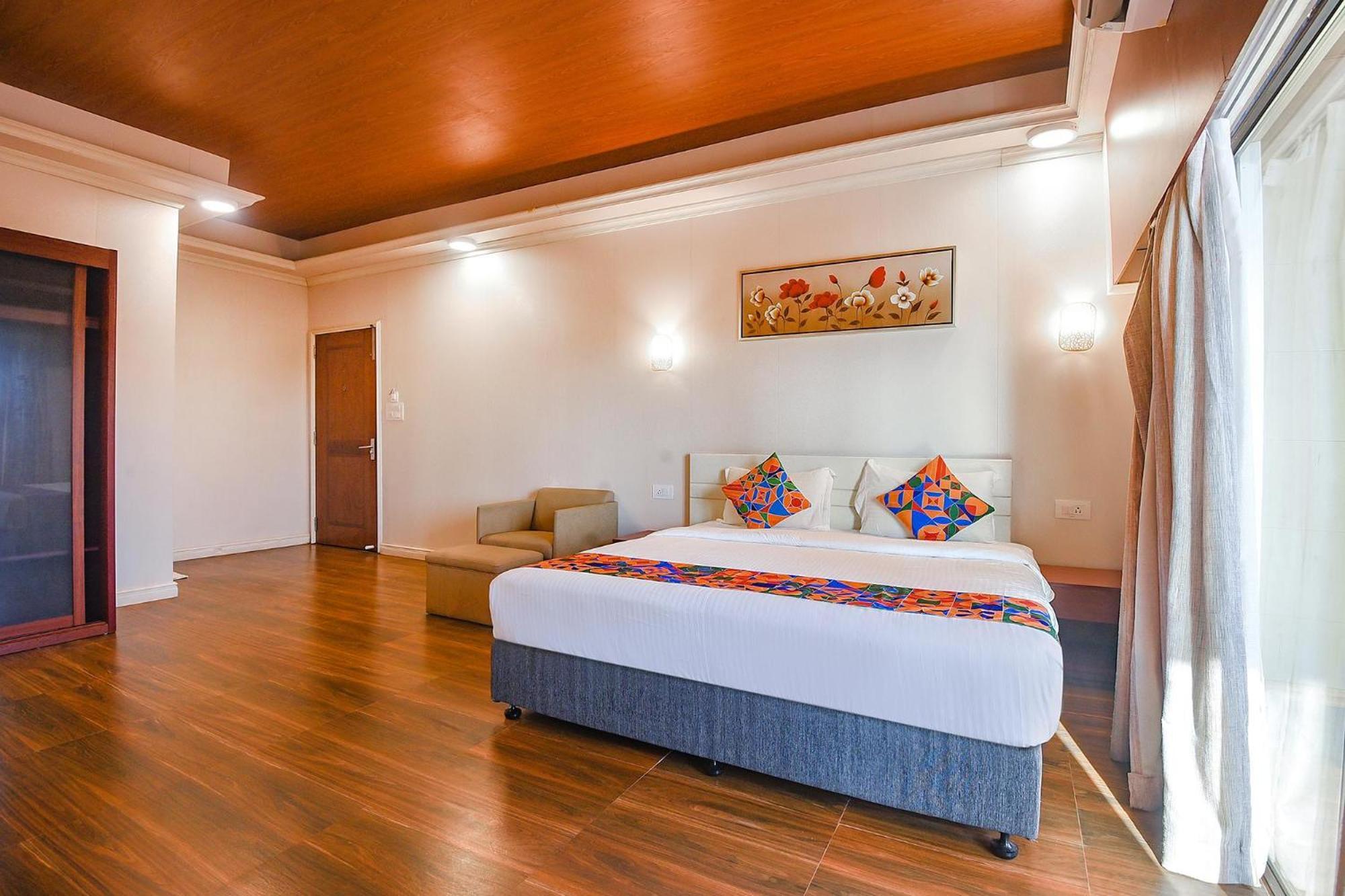 Fabhotel Prime Infantaria Comfort - 200M From Calangute Beach Dış mekan fotoğraf