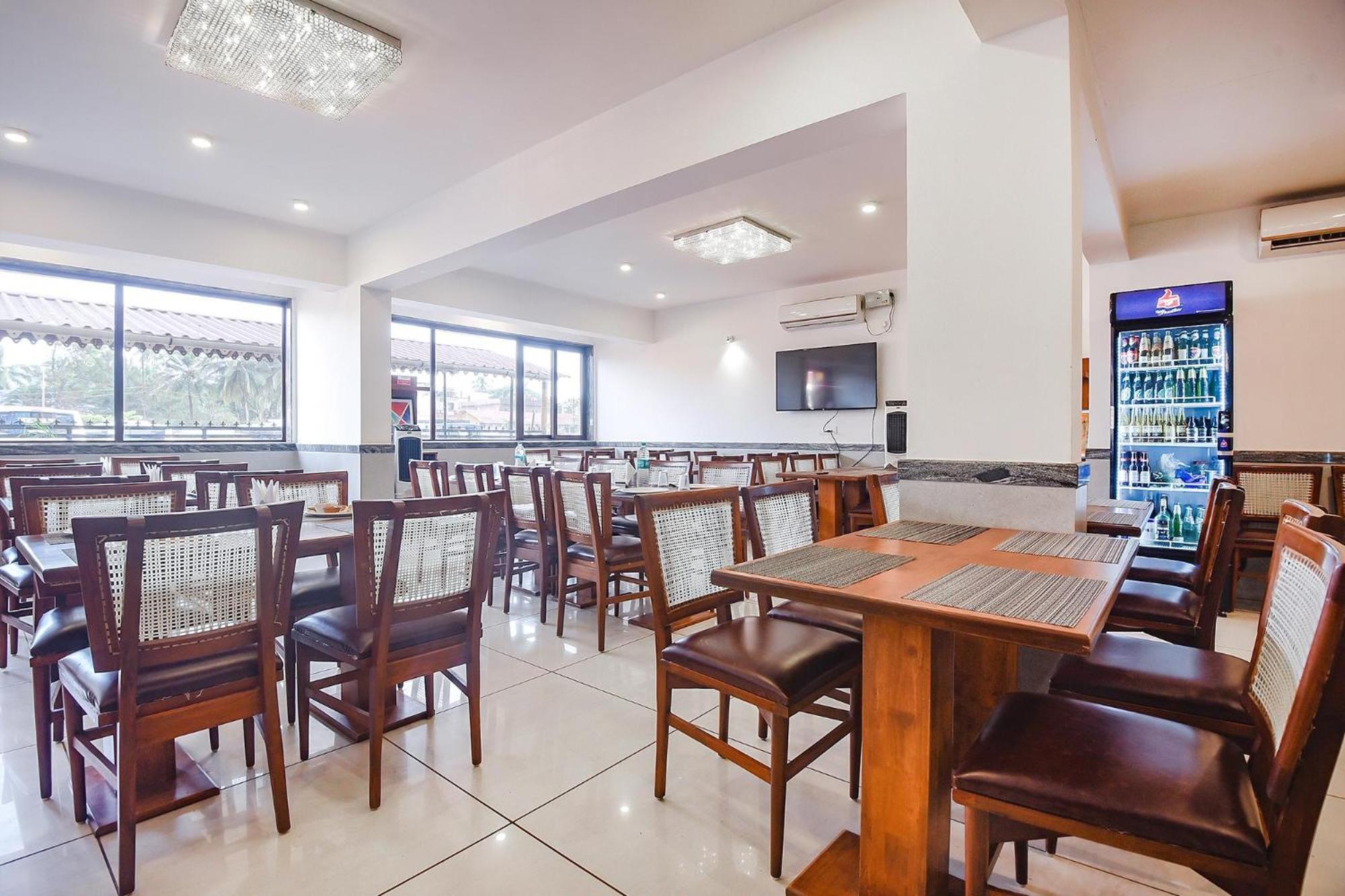 Fabhotel Prime Infantaria Comfort - 200M From Calangute Beach Dış mekan fotoğraf