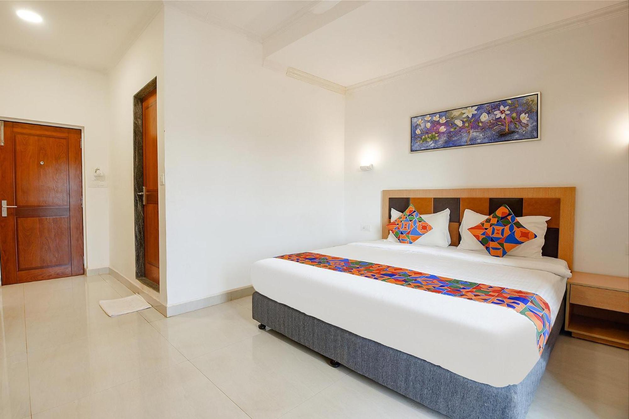 Fabhotel Prime Infantaria Comfort - 200M From Calangute Beach Dış mekan fotoğraf