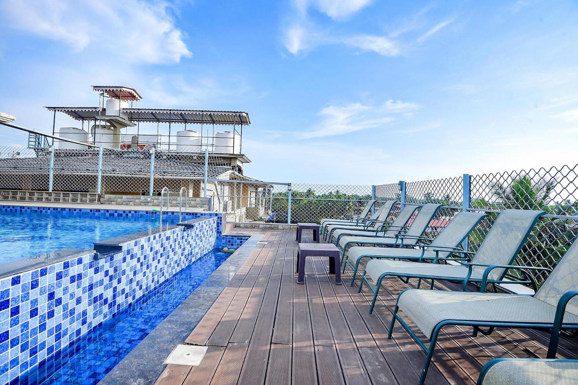 Fabhotel Prime Infantaria Comfort - 200M From Calangute Beach Dış mekan fotoğraf
